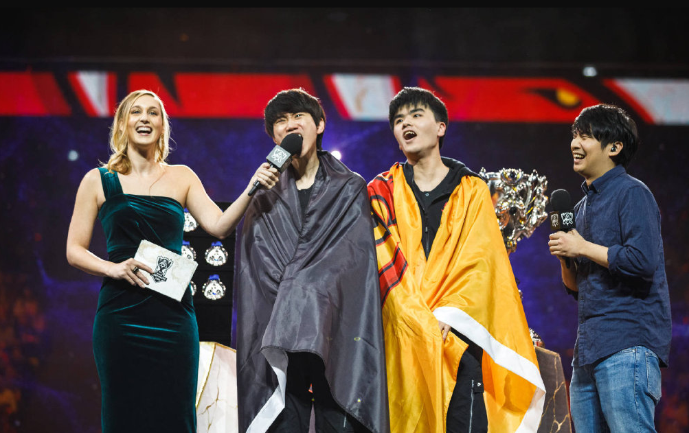 FPX险胜HKA,Faker操刀奇招英雄翻盘激烈交锋淘汰赛,点燃全场激情 FPX险胜HKA,Faker操刀奇招英雄翻盘激烈交锋淘汰赛,点燃全场激情