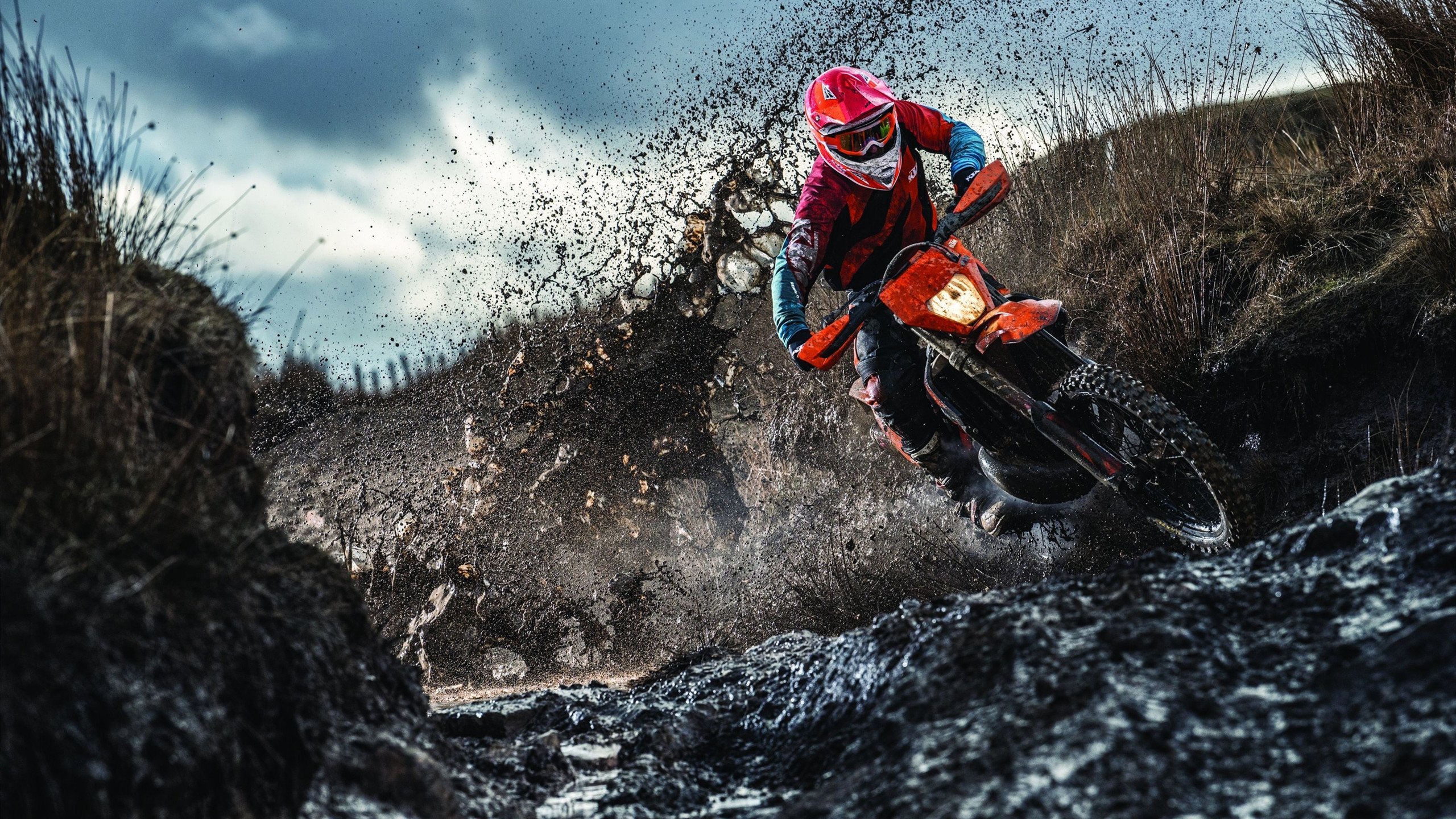 布克化身攻防转换引擎!太阳爵士一战,看他如何用变速器思维撕碎防线